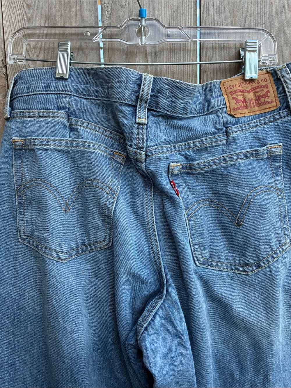 Levi’s Baggy Jeans - Picture 5 of 6